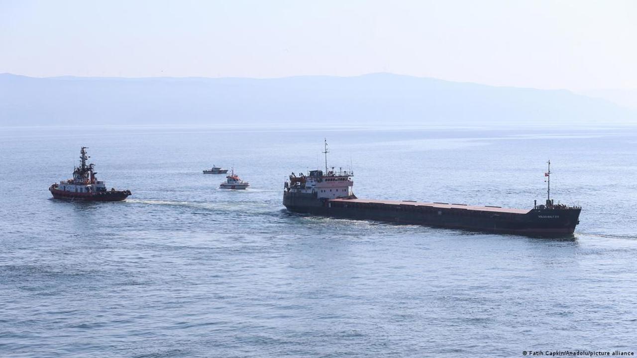 Cargou scufundat în Marea Azov: Cel puțin un mort și doi dispăruți