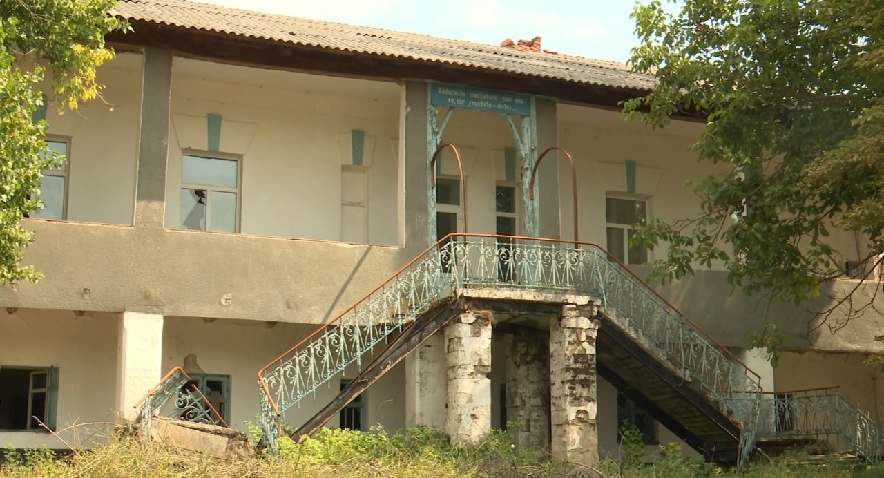 O nouă viață pentru conacul Ivănuș: Monumentul istoric din Negrești va fi restaurat cu bani europeni