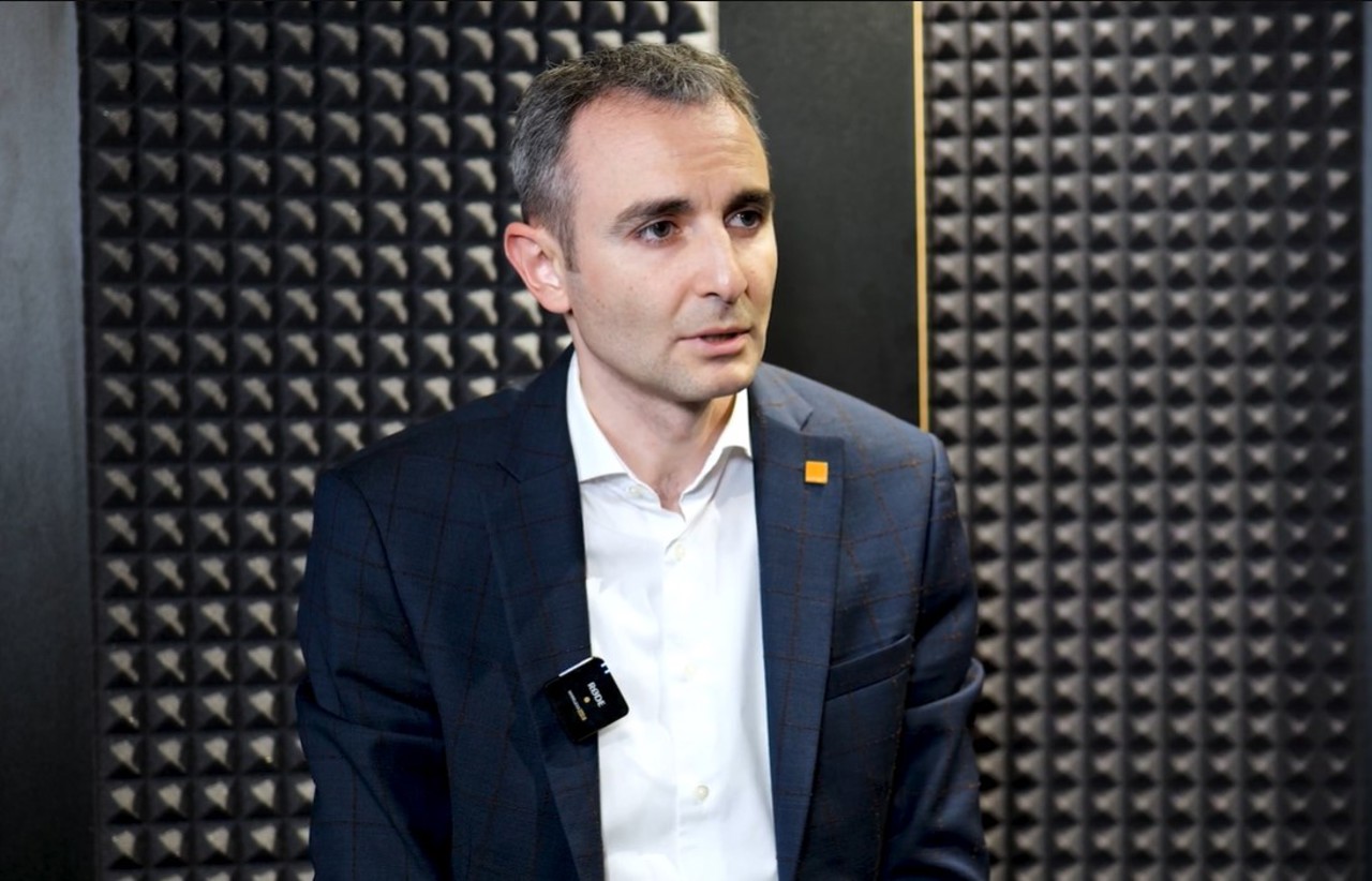 Revoluția AI aduce schimbări majore în companii și va elimina unele profesii, avertizează experții