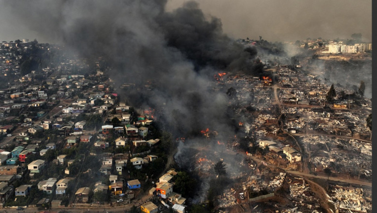 Death toll rises to 131 in central Chile forest fires