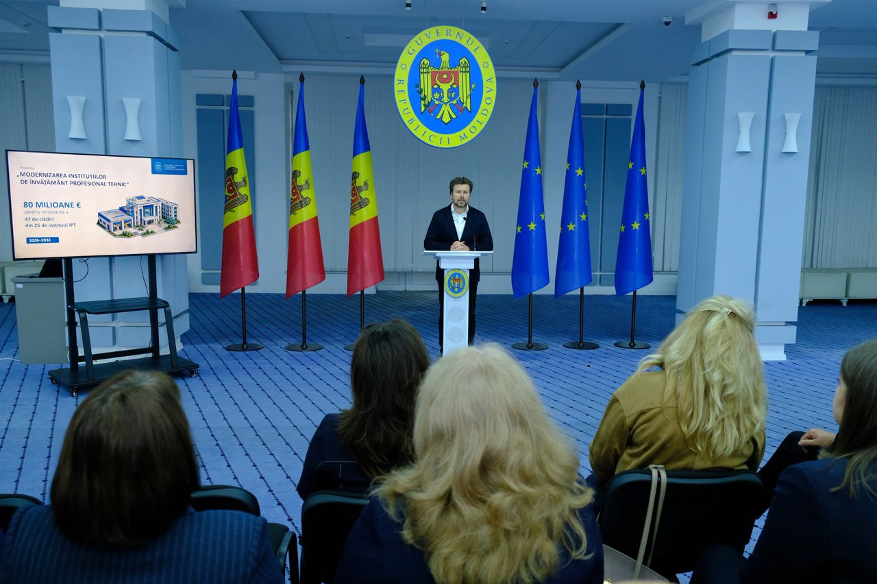 MEC anunță investiții de 80 de milioane de euro în școlile profesionale. Dan Perciun: „O mai bună pregătire pentru un viitor acasă”