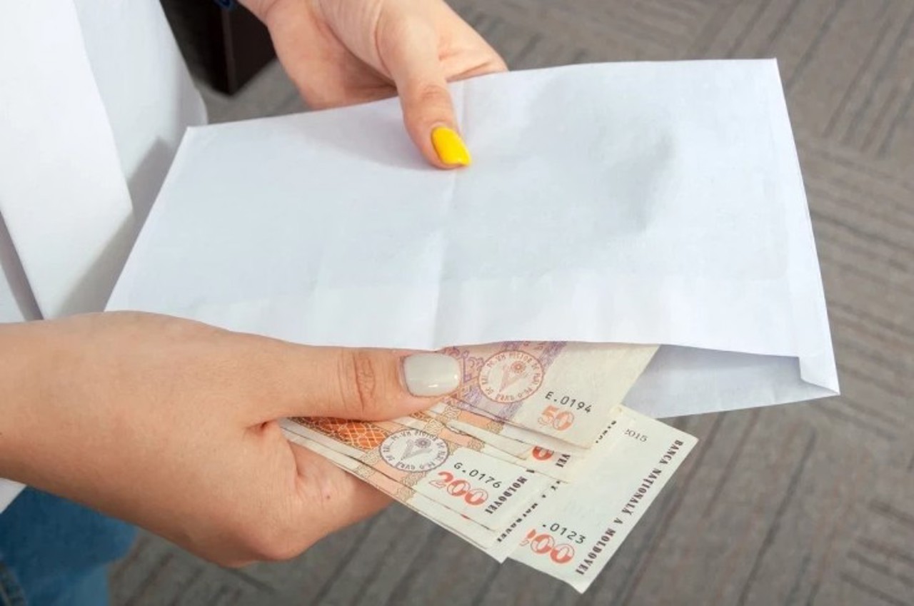 Asociația „Părinți Solidari”: „Chișinăul este cuibul corupției din educație”. Reacția autorităților 