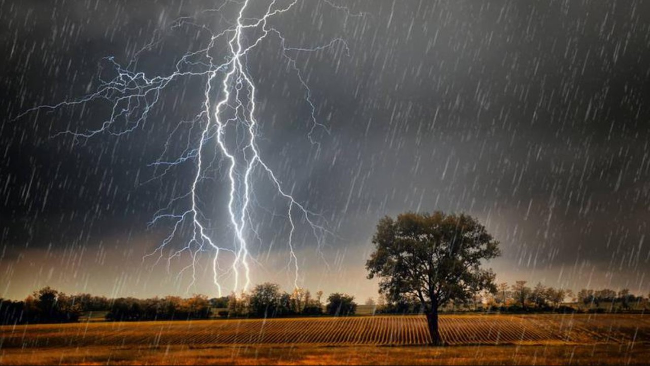 Moldova: Hailstorms & Strong Winds Expected (Tonight!)