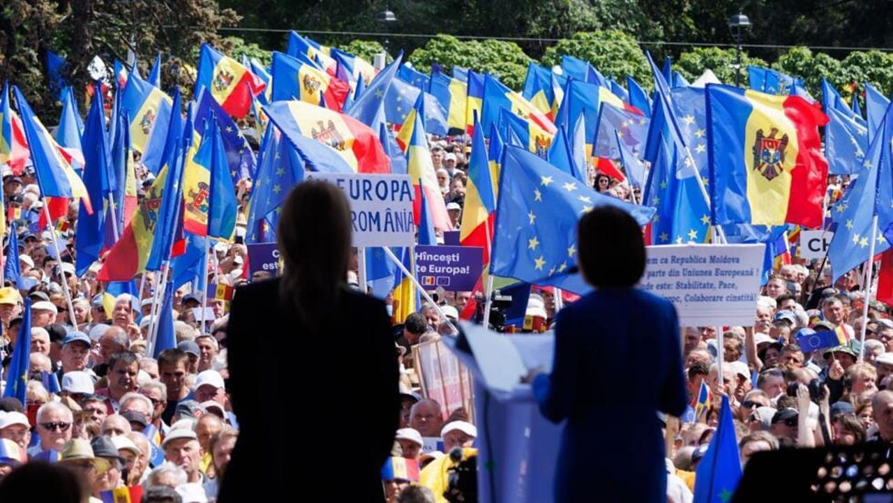 Maia Sandu, congratulated by European leaders after the "historic victory" in the elections