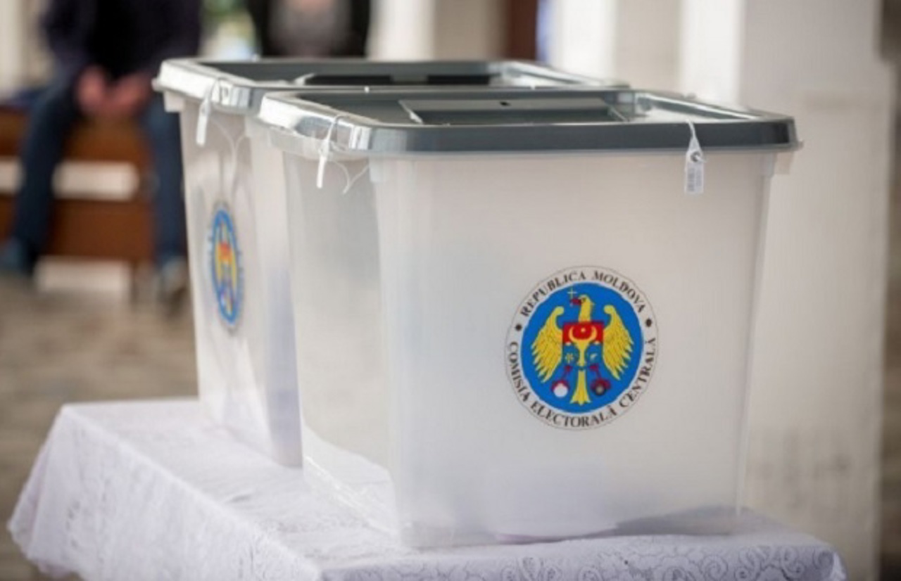 13 polling stations will be open for the new and partial local elections