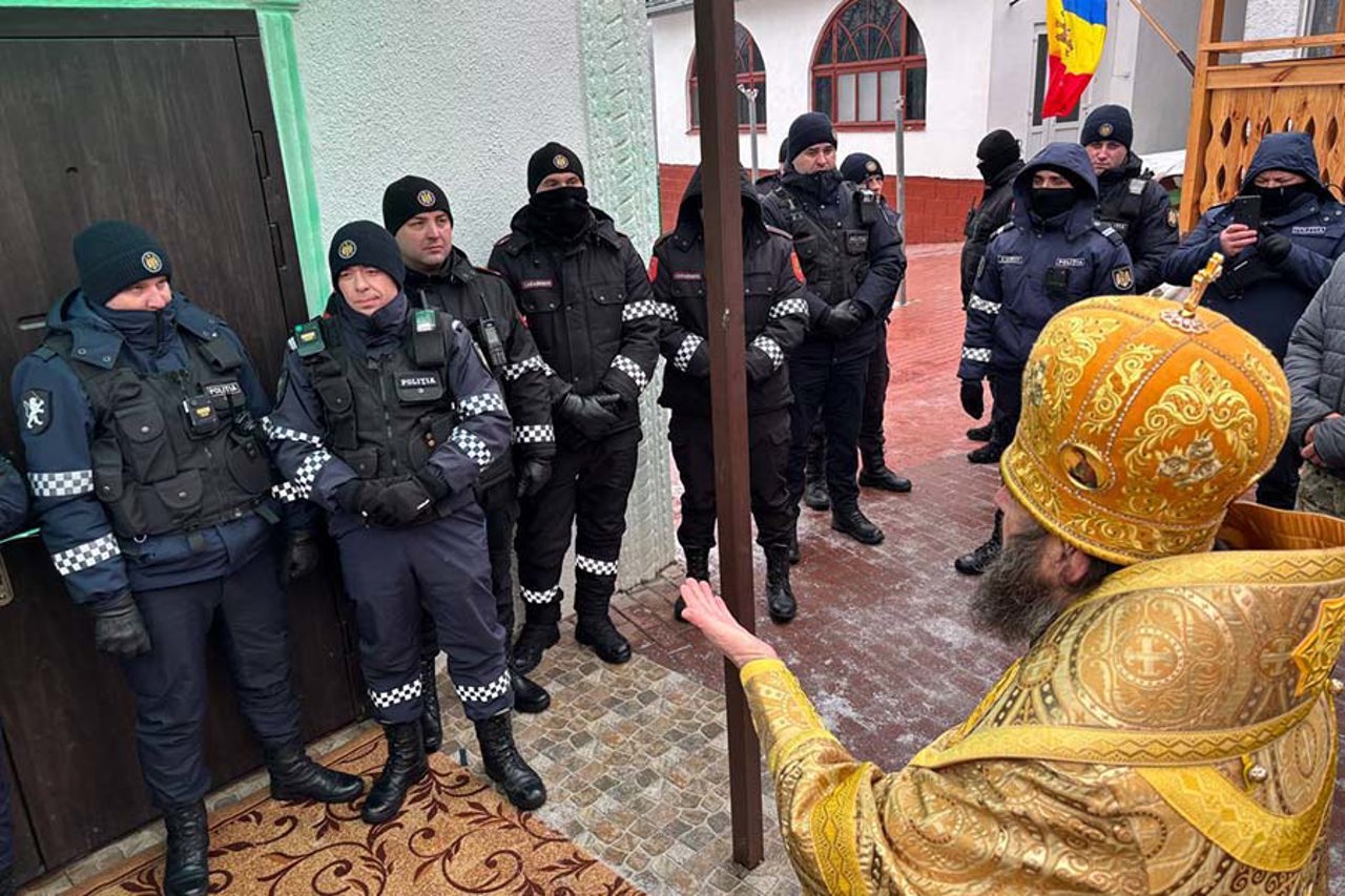 Храм в Деренеу — точка столкновения религиозных и политических интересов