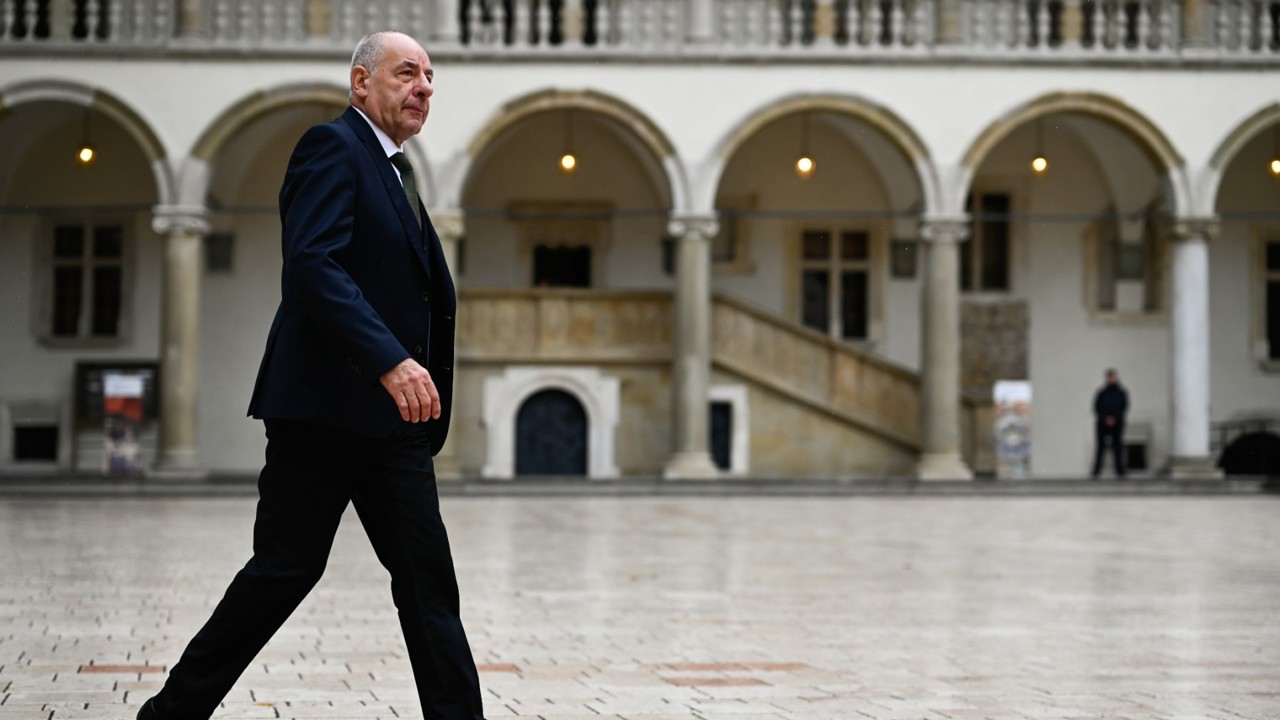 Tensiuni la Budapesta: Președintele refuză să demisioneze după expirarea ultimatumului dat de premier