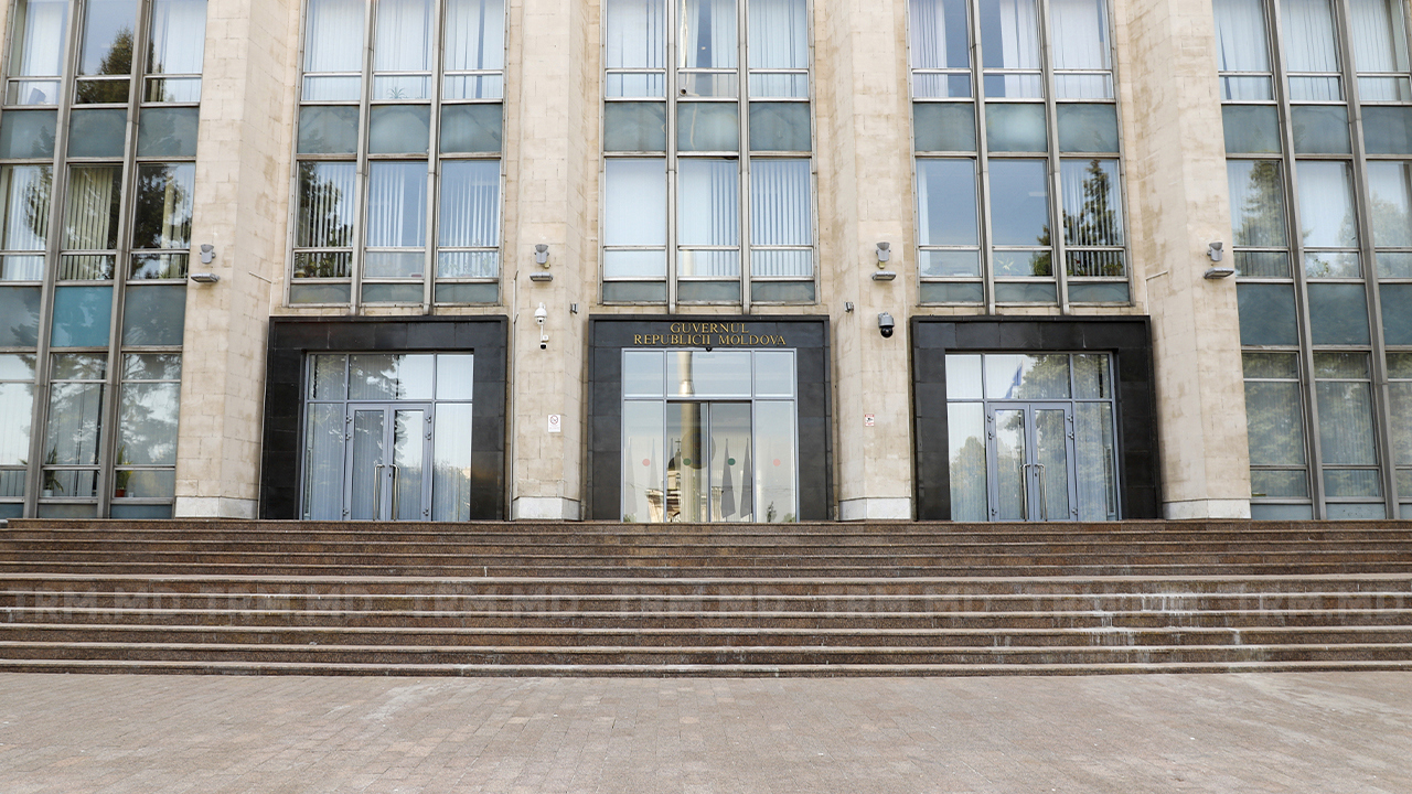 Правительство откладывает отмену ЧП в энергетике: "Атаки могут повториться в любой момент"