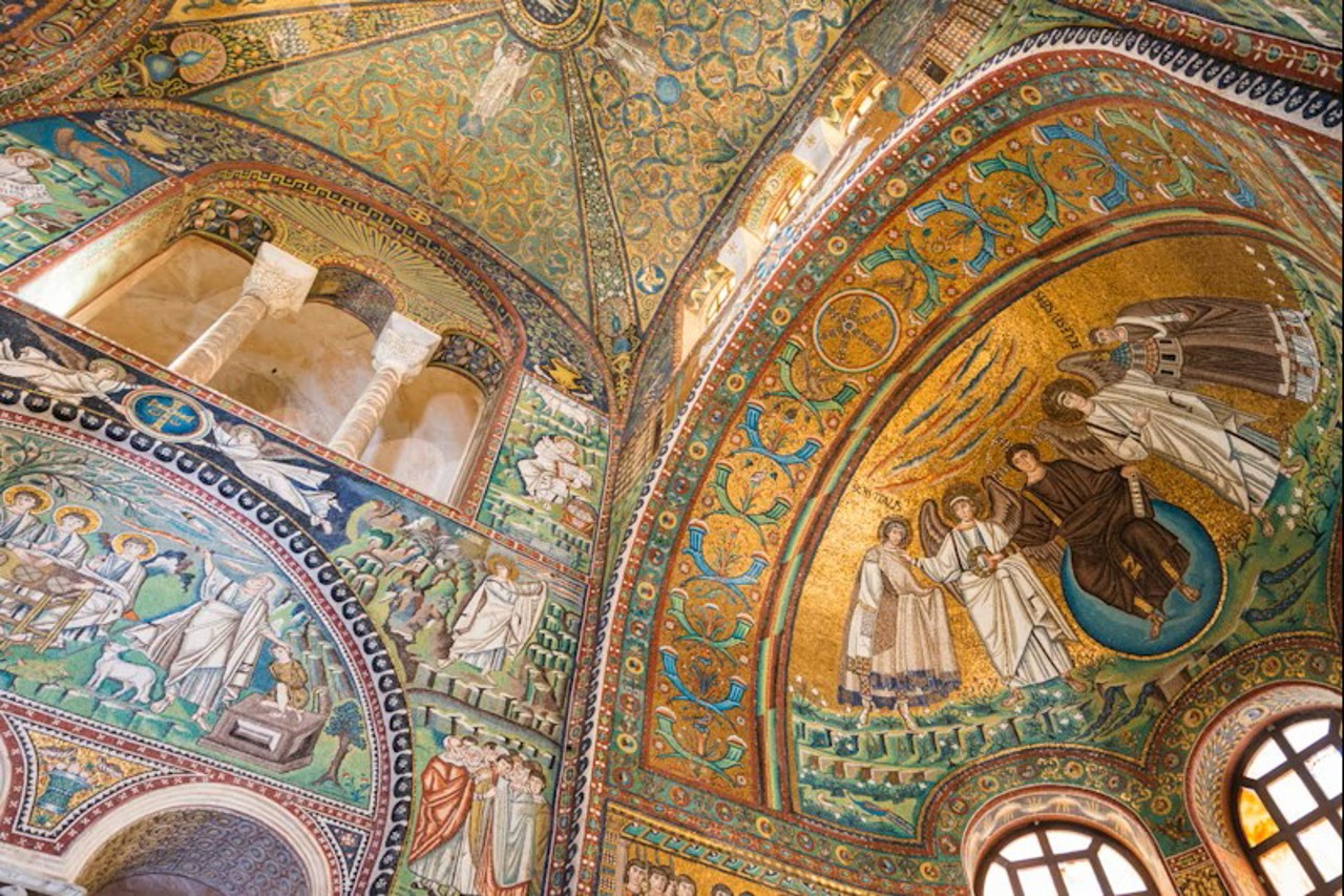 Over 800 churches and monuments may become state property; Culture Minister says management capacity is lacking