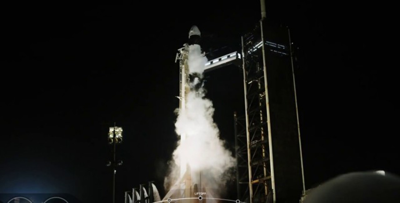 Корабль Crew Dragon с астронавтами из Индии, Польши и Венгрии отправился к МКС