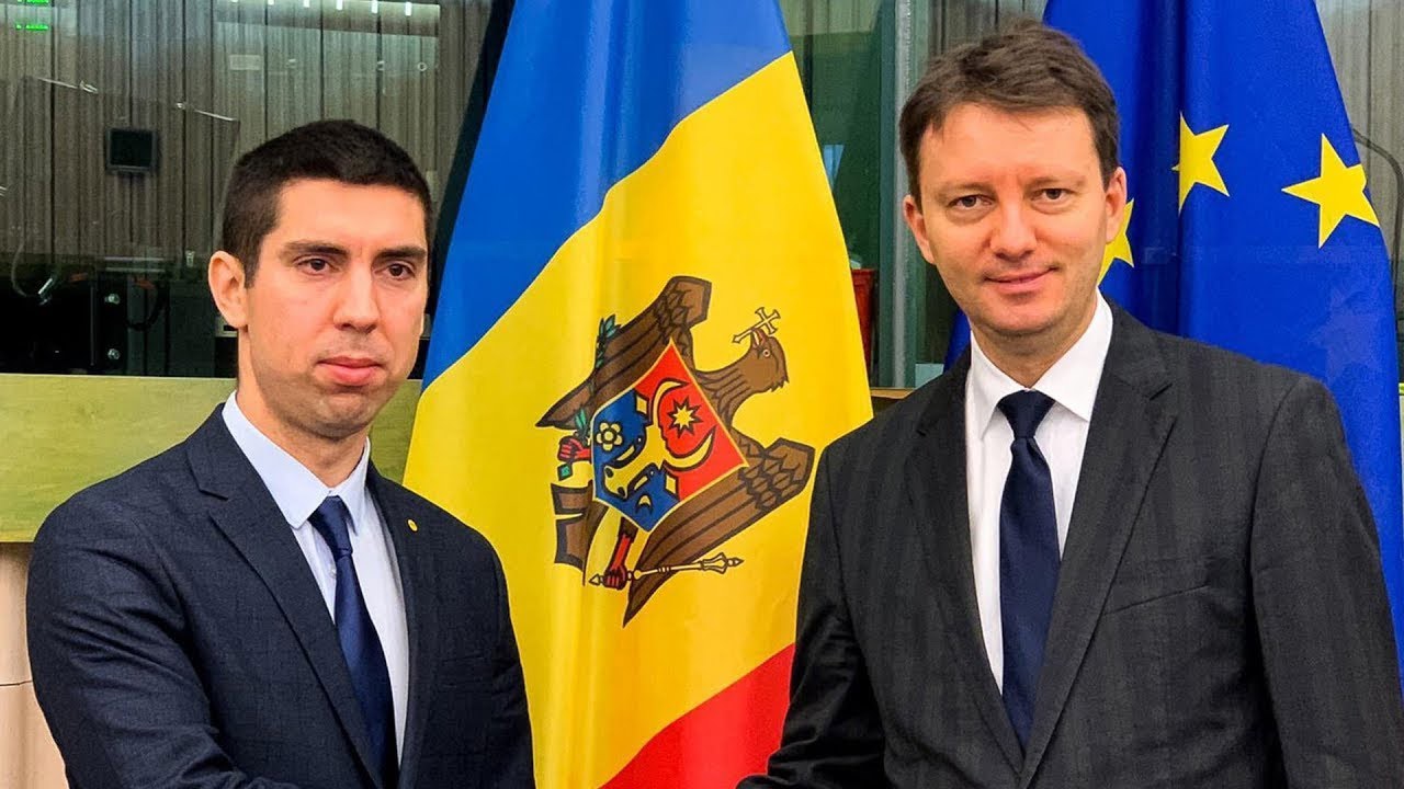 LIVE // Briefing susținut de copreședinții Comitetului Parlamentar de Asociere Republica Moldova – Uniunea Europeană, Mihail Popșoi și Siegfried Mureșan