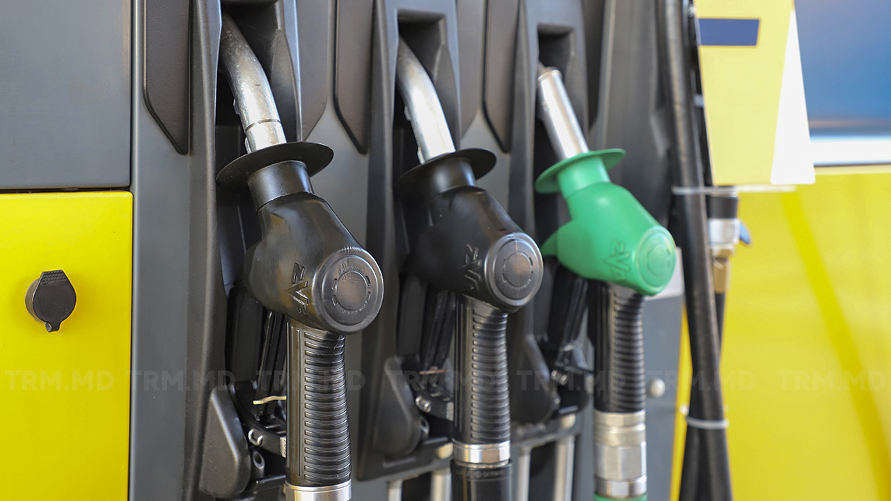 Trei săptămâni de ieftiniri la benzină și motorină: ANRE stabilește noi prețuri