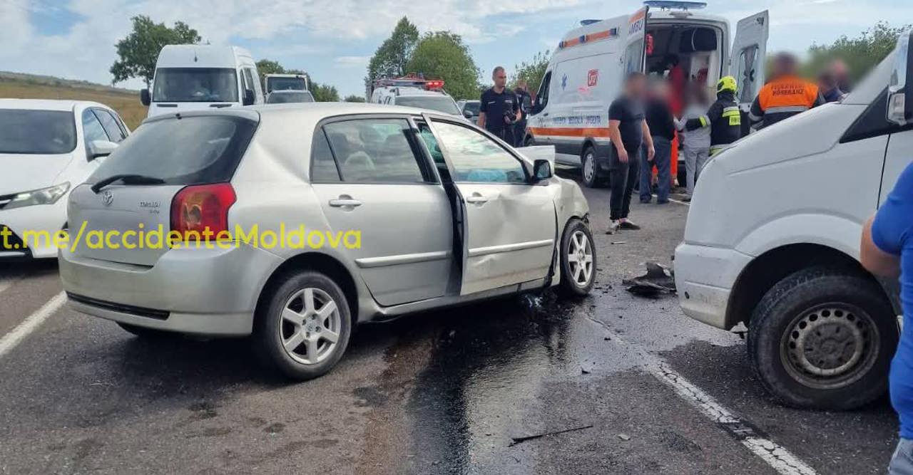 Grav accident în raionul Telenești. Doi bărbați și-au pierdut viața