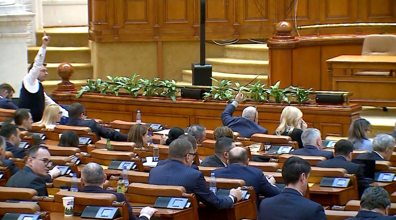 Buget votat la limită la București: deficit de 6,2% și austeritate în perspectivă 