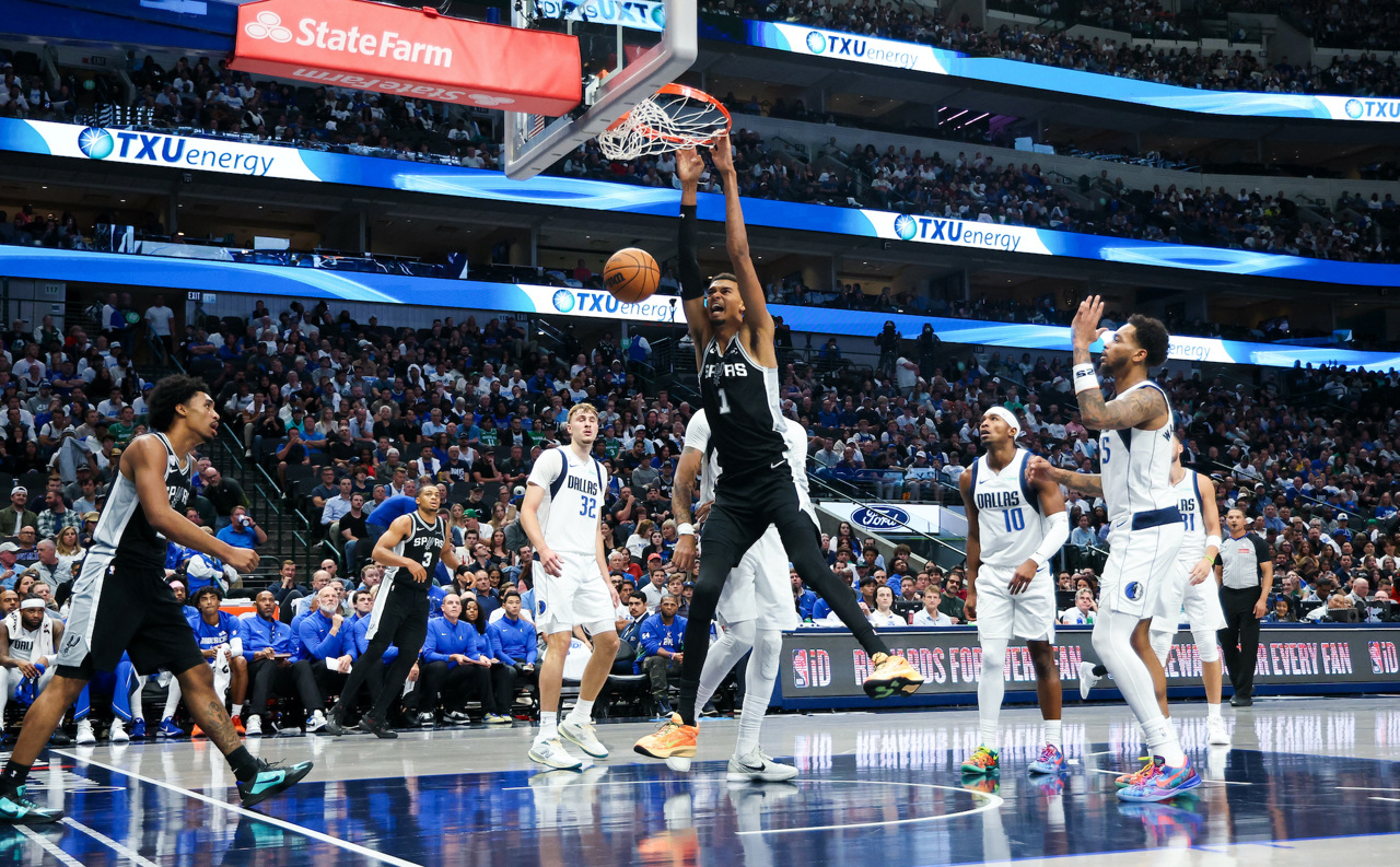 Victor Wembanyama, imperial în primul meci al sezonului din NBA