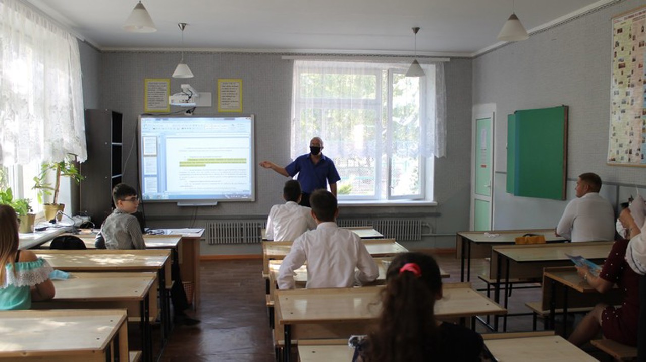 Reprezentanții minorităților etnice pot studia gratuit limba română