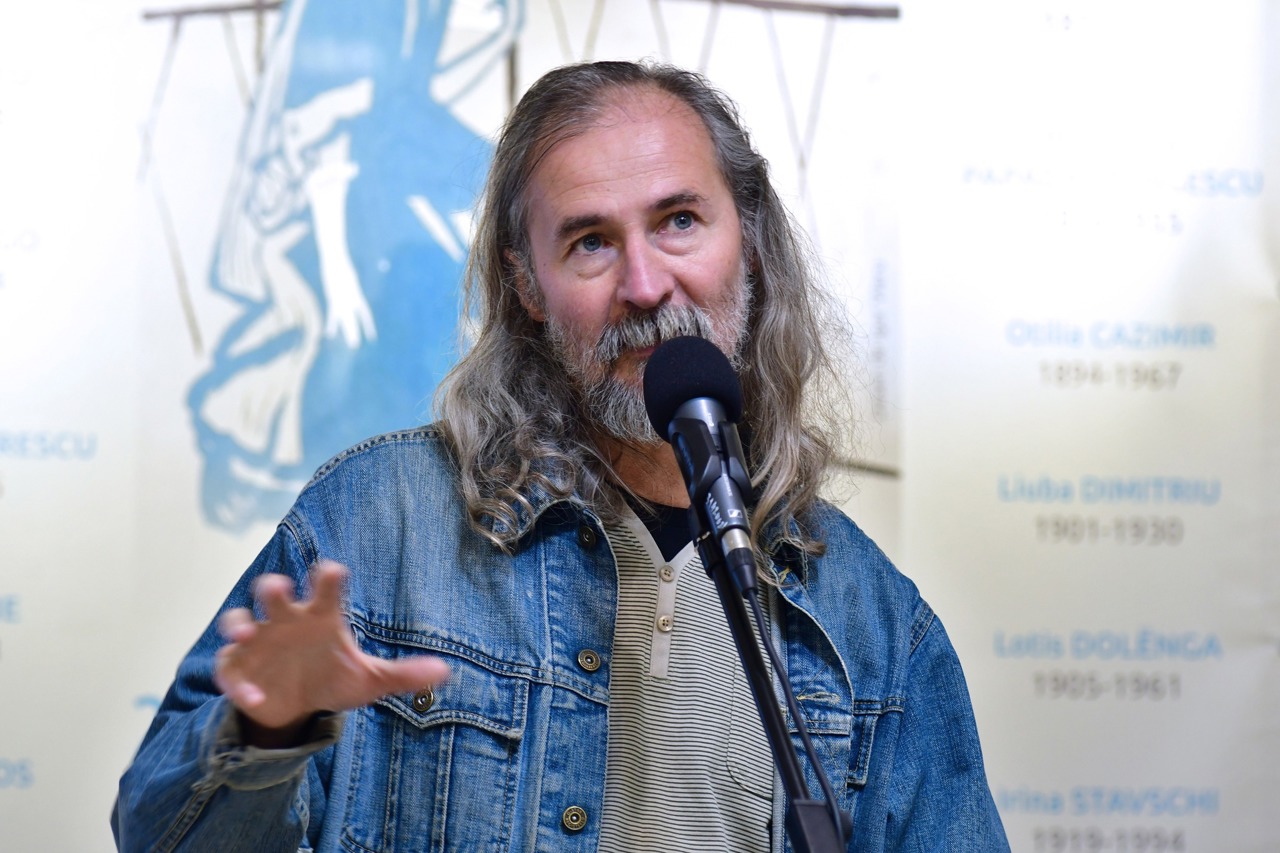 Scriitorul Emilian Galaicu-Păun, decorat de statul francez cu Ordinul Artelor și Literelor, una dintre cele mai prestigioase distincții culturale ale Franței