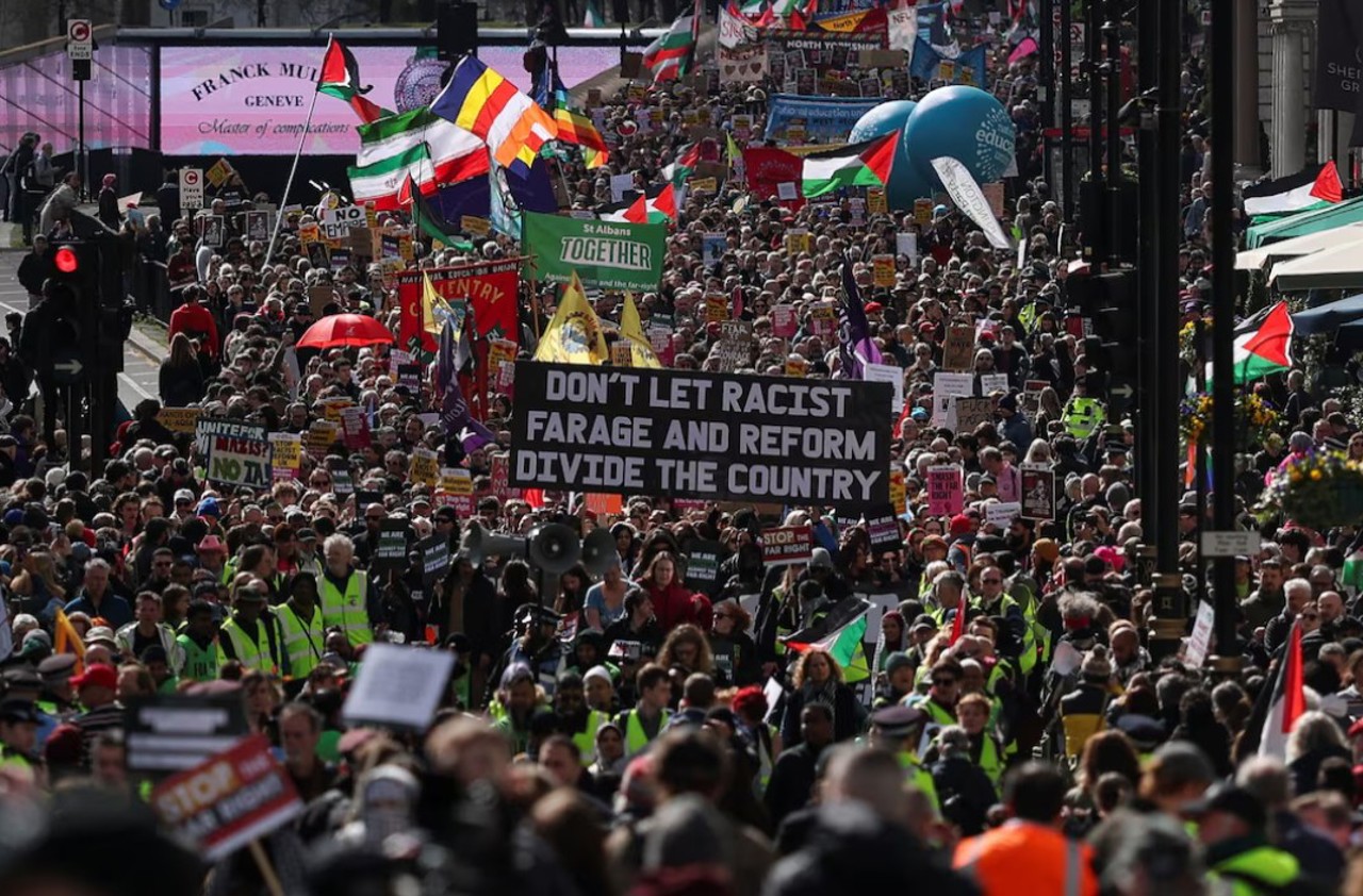 Protest masiv la Londra împotriva extremei drepte