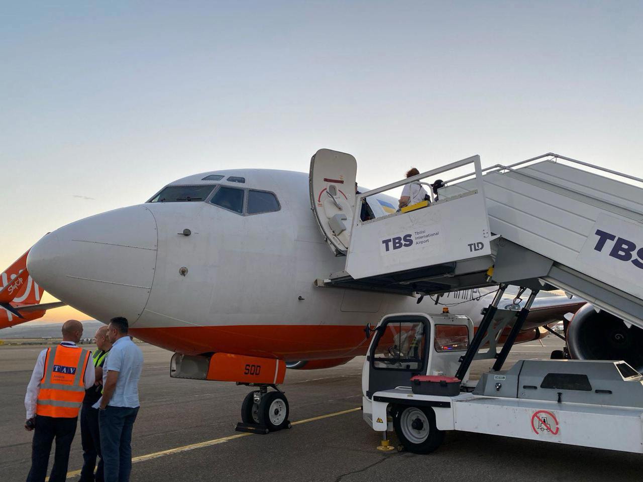 Украине удалось вернуть 65 граждан, застрявших на «Верхнем Ларсе» после депортации из России