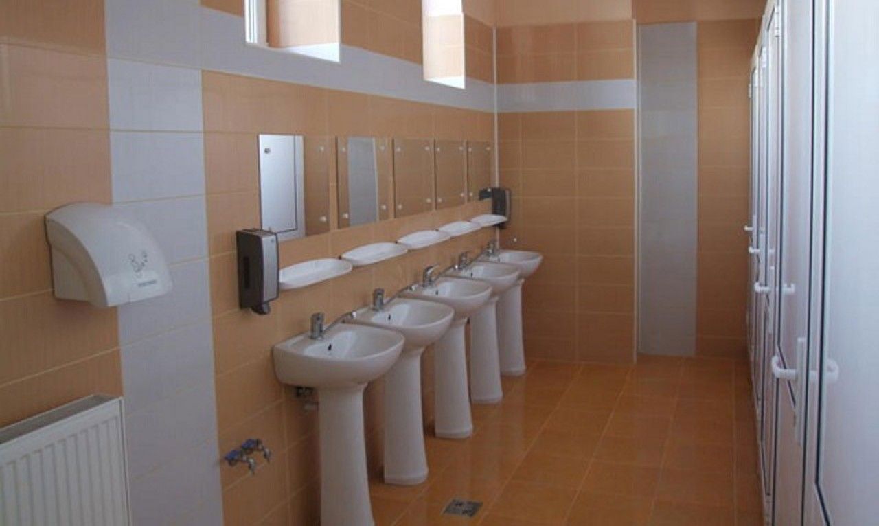 Moldova modernizes school bathrooms for student comfort