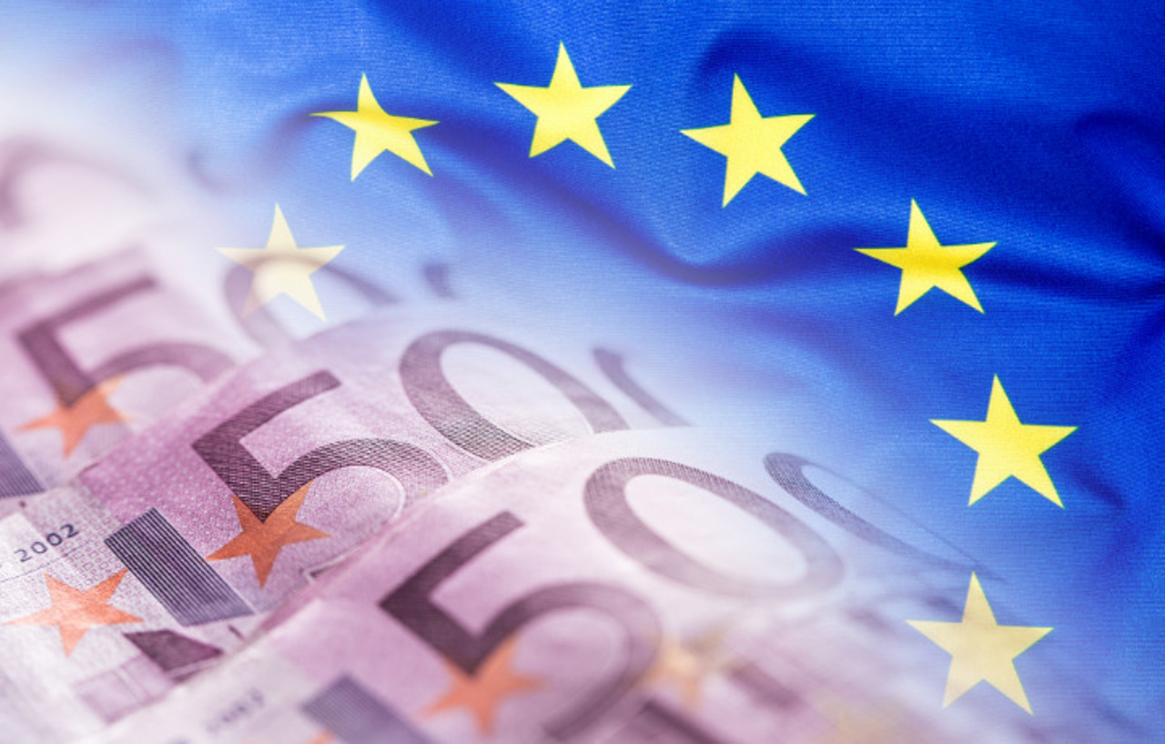 UE transferă Ucrainei încă 1.4 miliarde de euro din veniturile generate de activele rusești înghețate