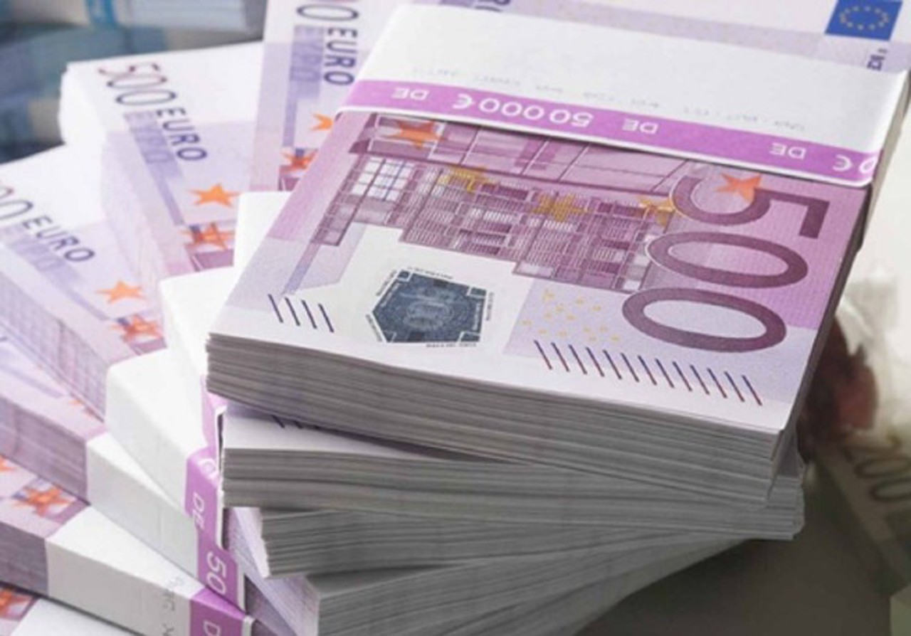 Moldovenii de peste hotare au trimis acasă peste 132 mln. de dolari în ianuarie: Majoritatea transferurilor - în euro 