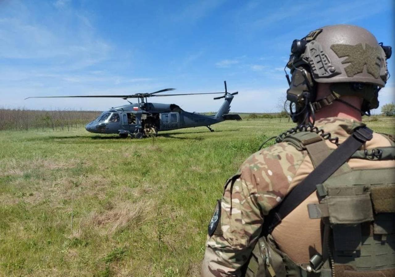 PHOTO Preparations continue for the European Political Community Summit: a hostage release exercise was simulated