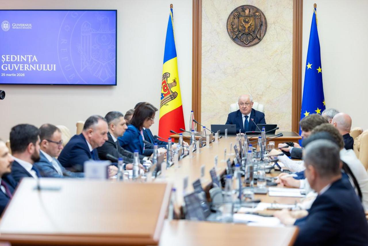 Освещение в общественных и коммерческих зданиях сократят минимум на 30%: меры, продиктованные режимом ЧП