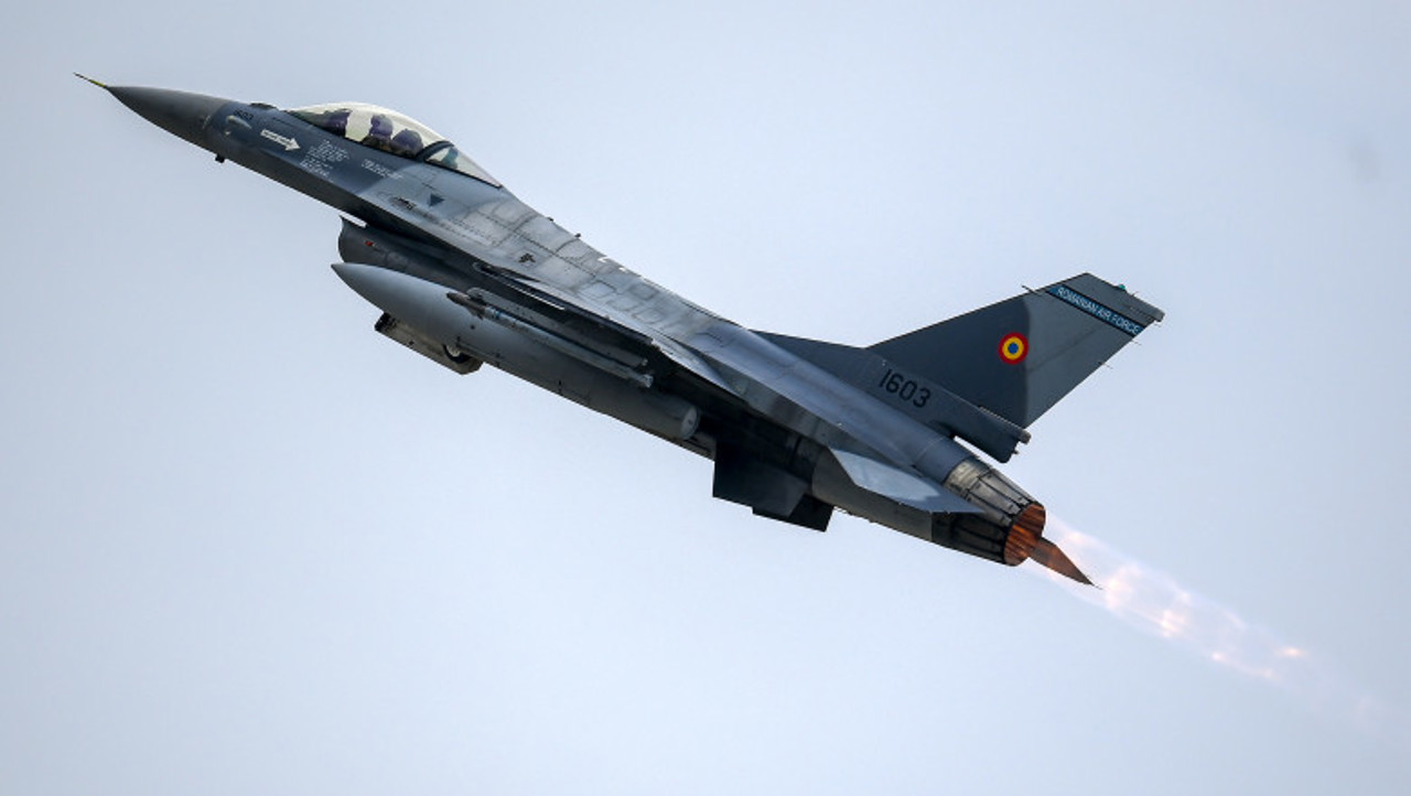 Russian drone attack in southern Ukraine forces Romania to send up F-16 fighters