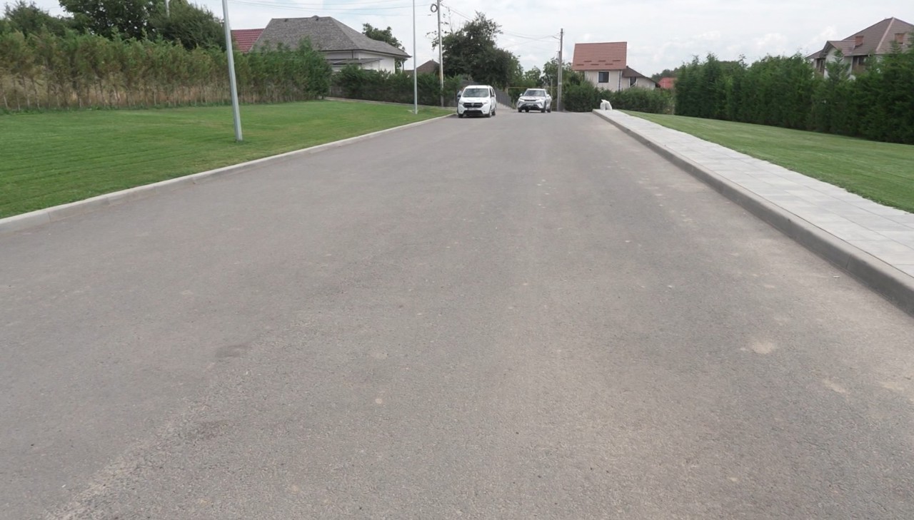Deșeurile din plastic ar putea fi folosite la construcția drumurilor. Tehnologia, folosită cu succes pe mai multe tronsoane din țară 