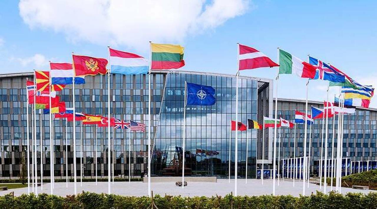 Dronă prăbușită asupra unui bloc de locuințe din Galați: Ce poate face NATO?