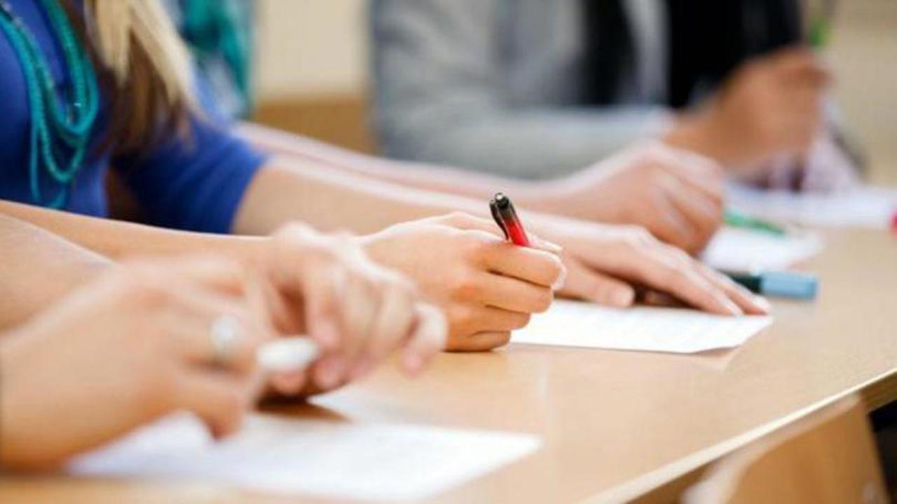 Sesiunea examenelor de gimnaziu a început cu proba la Istorie