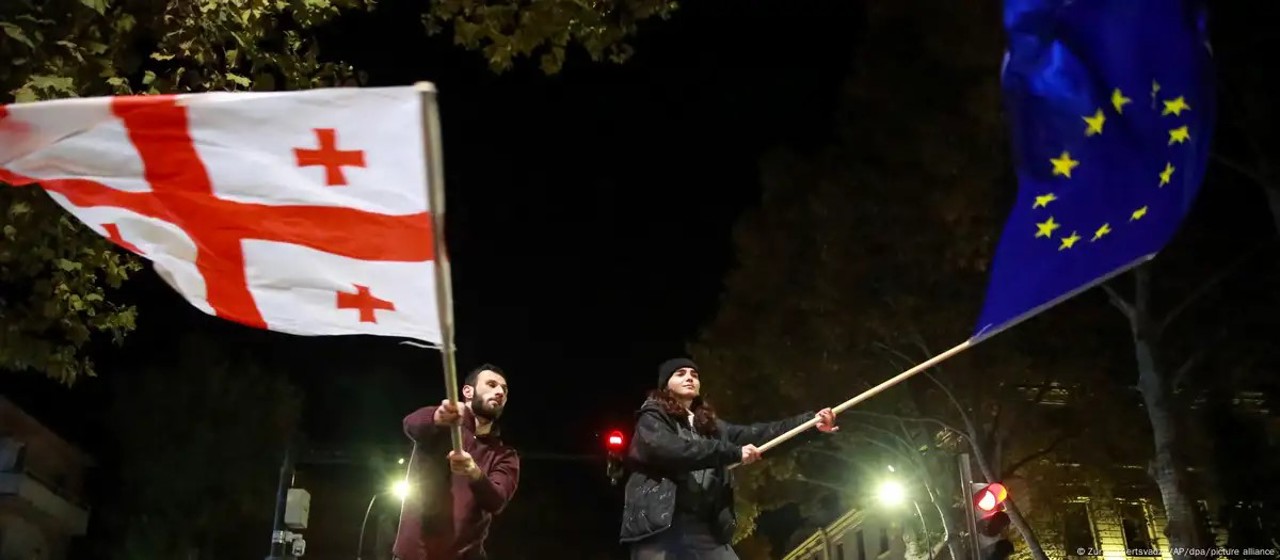 Georgia erupts: Protests against halted EU accession talks