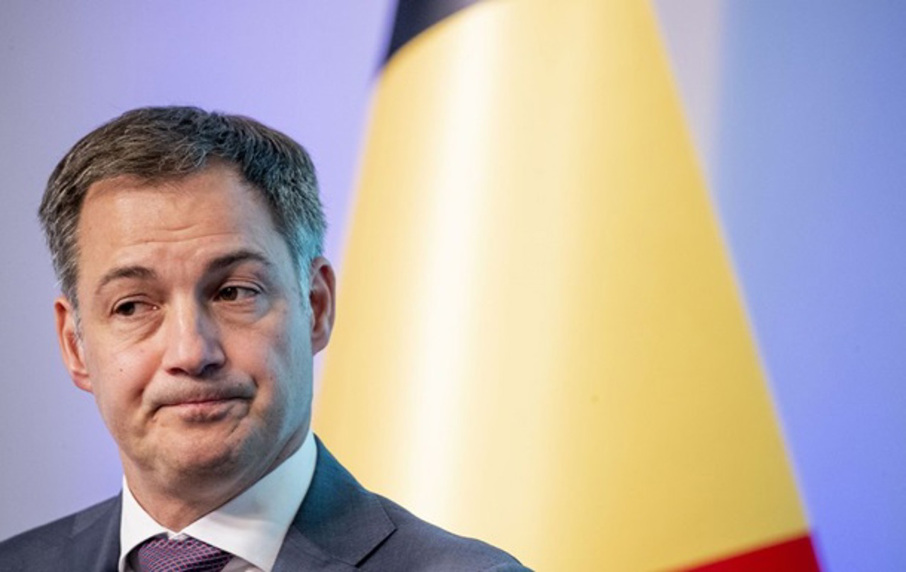 Премьер-министр Бельгии объявил об отставке после громкого проигрыша на выборах