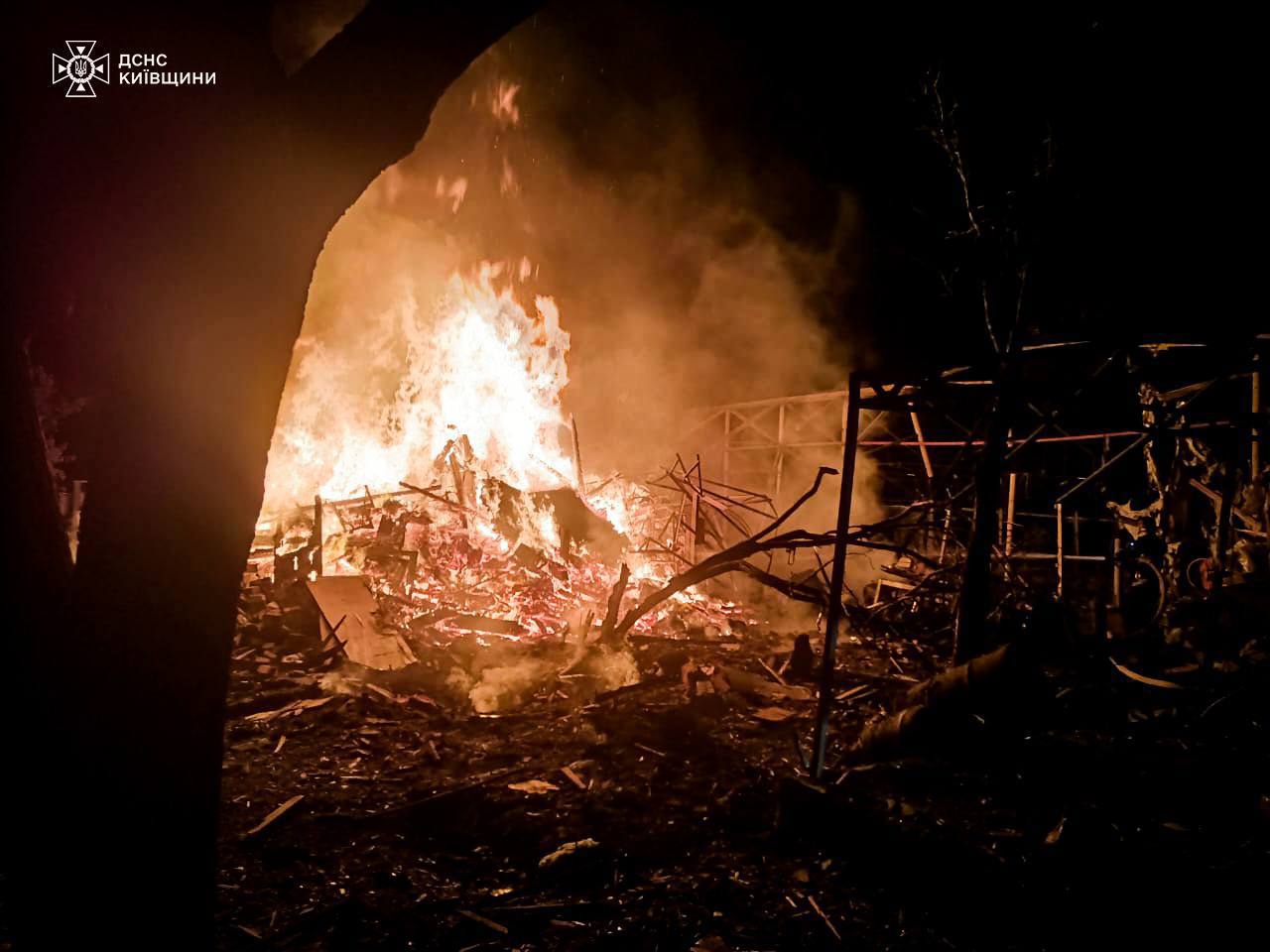 Российские дроны атаковали Киевскую область и другие регионы: есть разрушения и пострадавшие