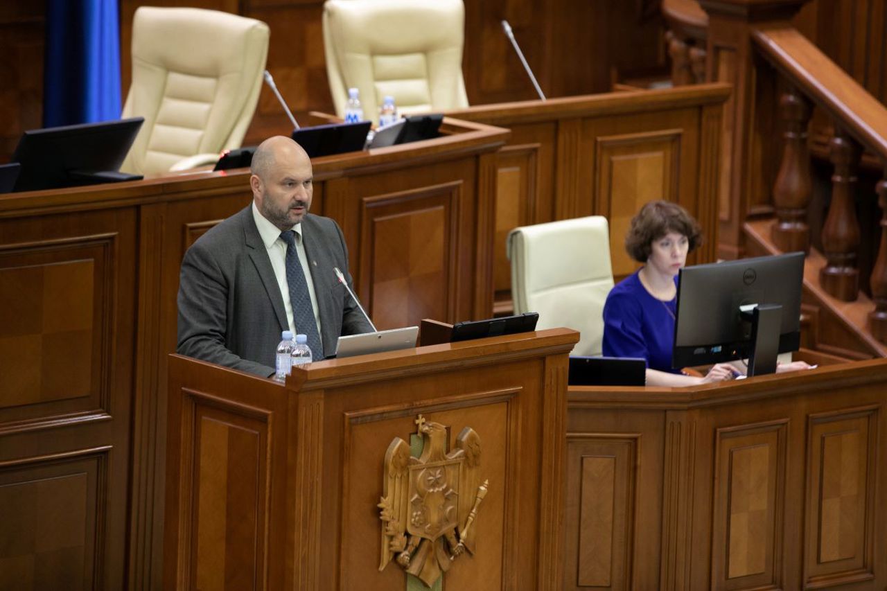 Parlamentul a denunțat trei acorduri încheiate pe platforma CSI în domeniul energiei. Victor Parlicov: „Sunt irelevante!”