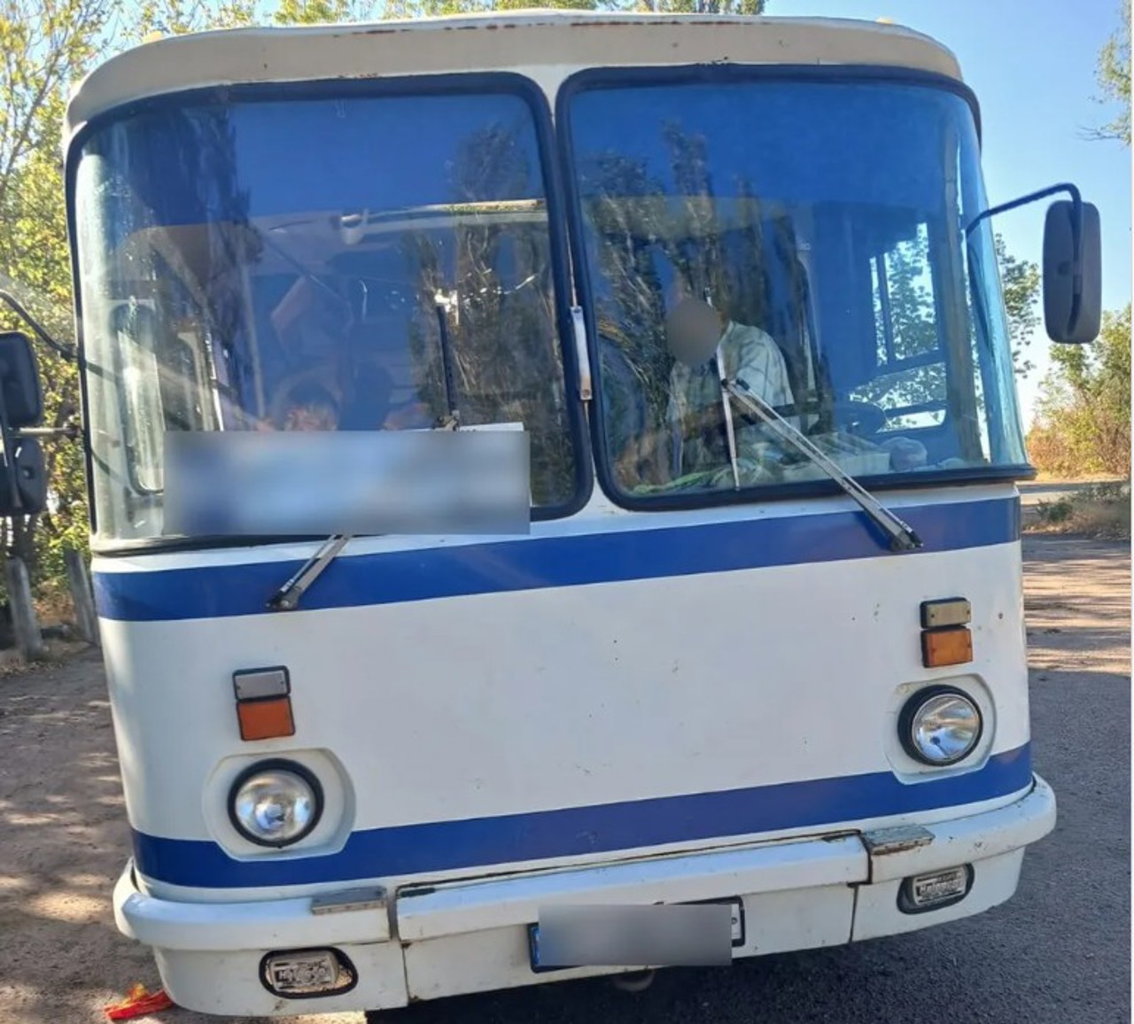 В Херсоне российский беспилотник атаковал автобус: два человека погибли 