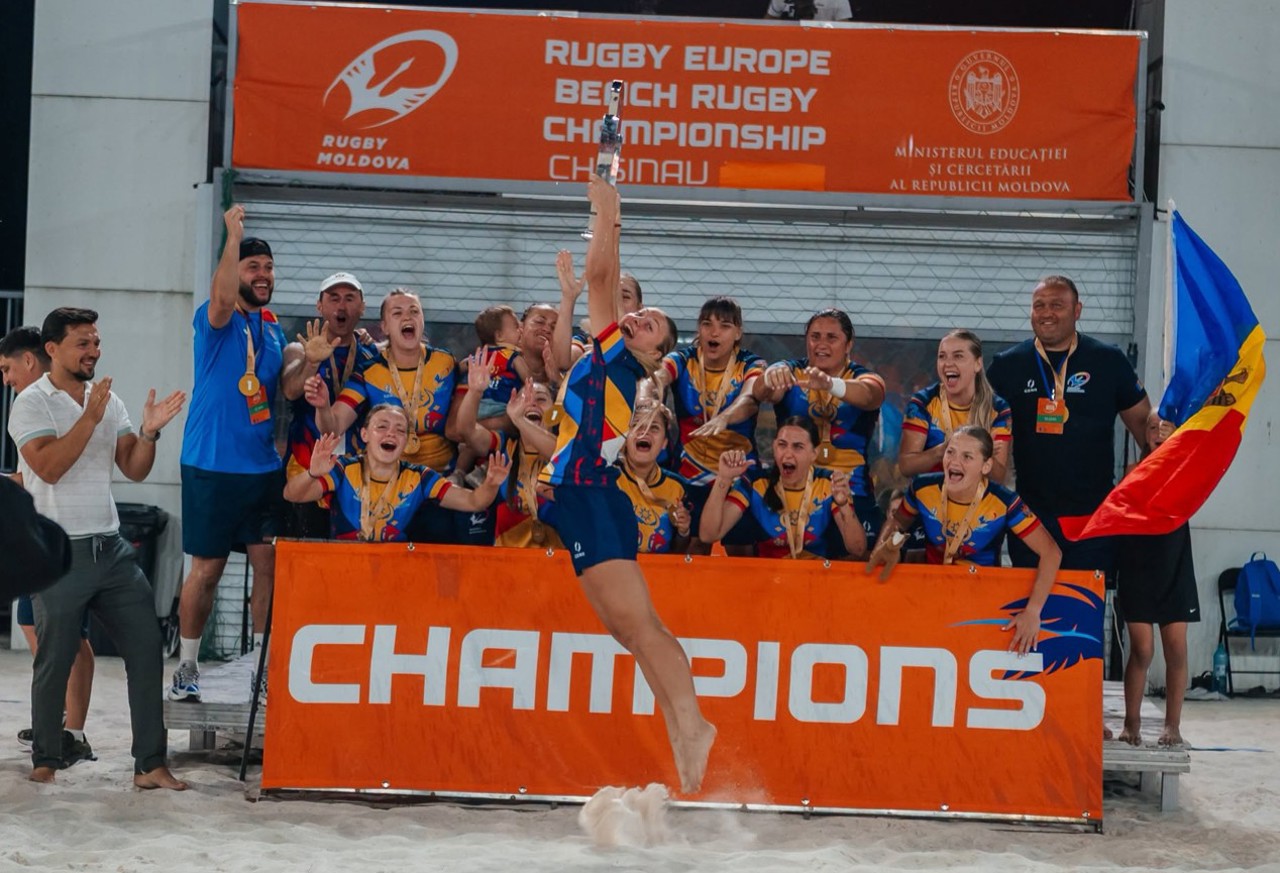 Performanță de zile mari! Echipa noastră națională de rugby pe plajă feminin a devenit în premieră campioană europeană