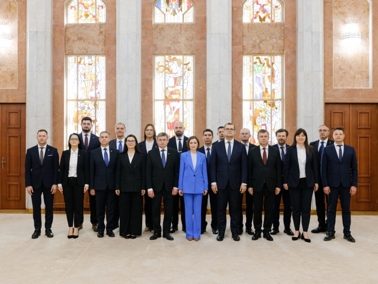 Noul Cabinet de miniștri, condus de Vasile Tofan, a fost învestit. Maia Sandu: „Acest Guvern va izbândi”