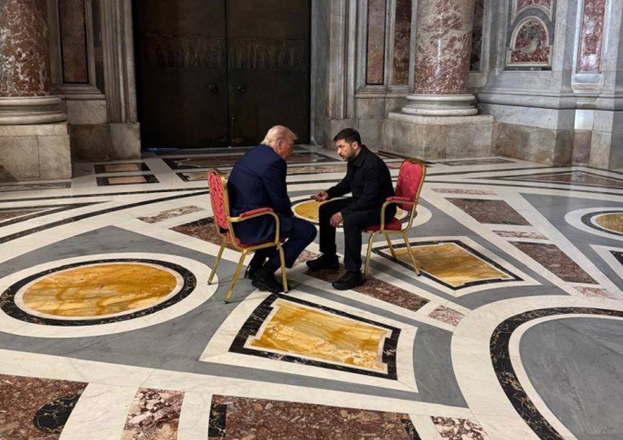 Președintele american și cel ucrainean au avut o întâlnire la funeraliile Papei Francisc. Zelenski: „A fost o întâlnire bună”