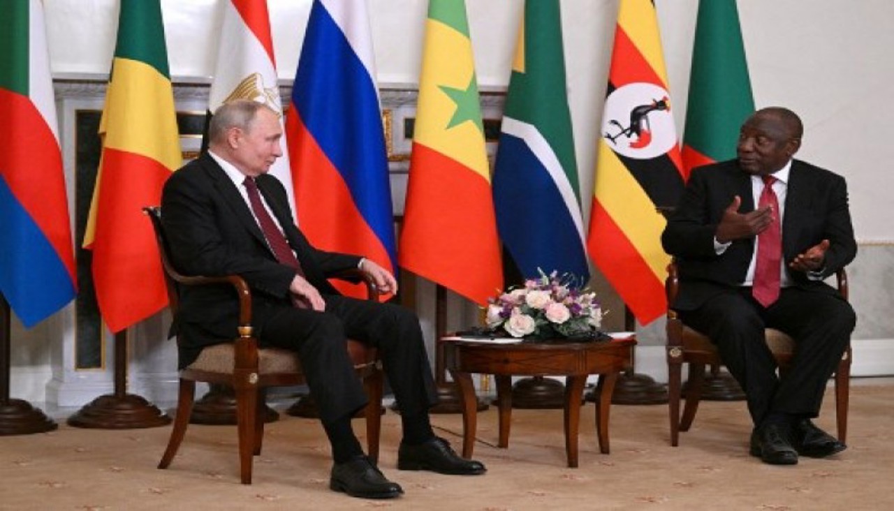 South Africa's leader told Putin that the war in Ukraine must end