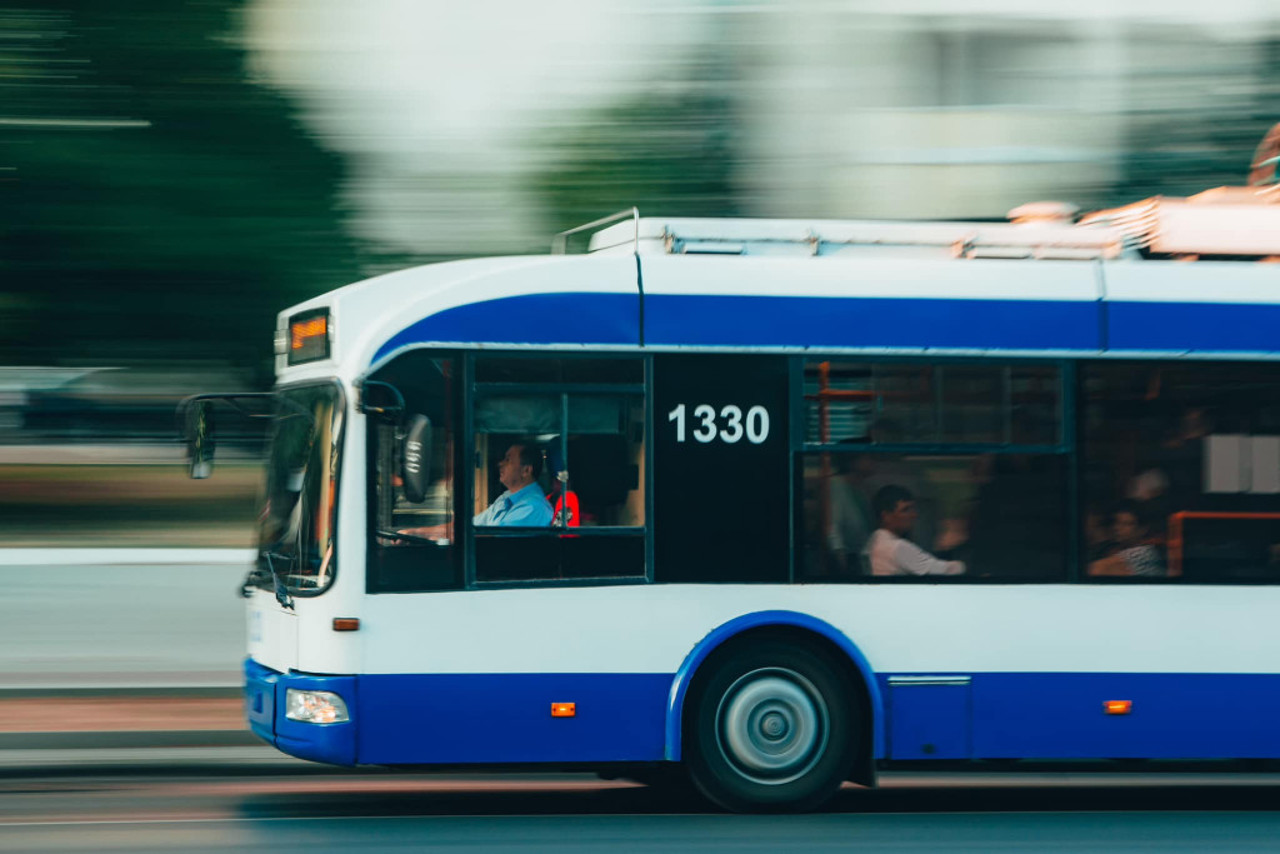 Itinerarul a două rute de troleibuz este modificat temporar