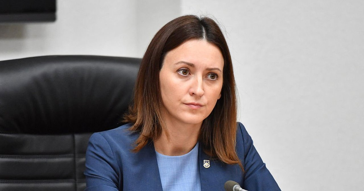 Veronica Dragalin fails external evaluation; barred from public office for five years