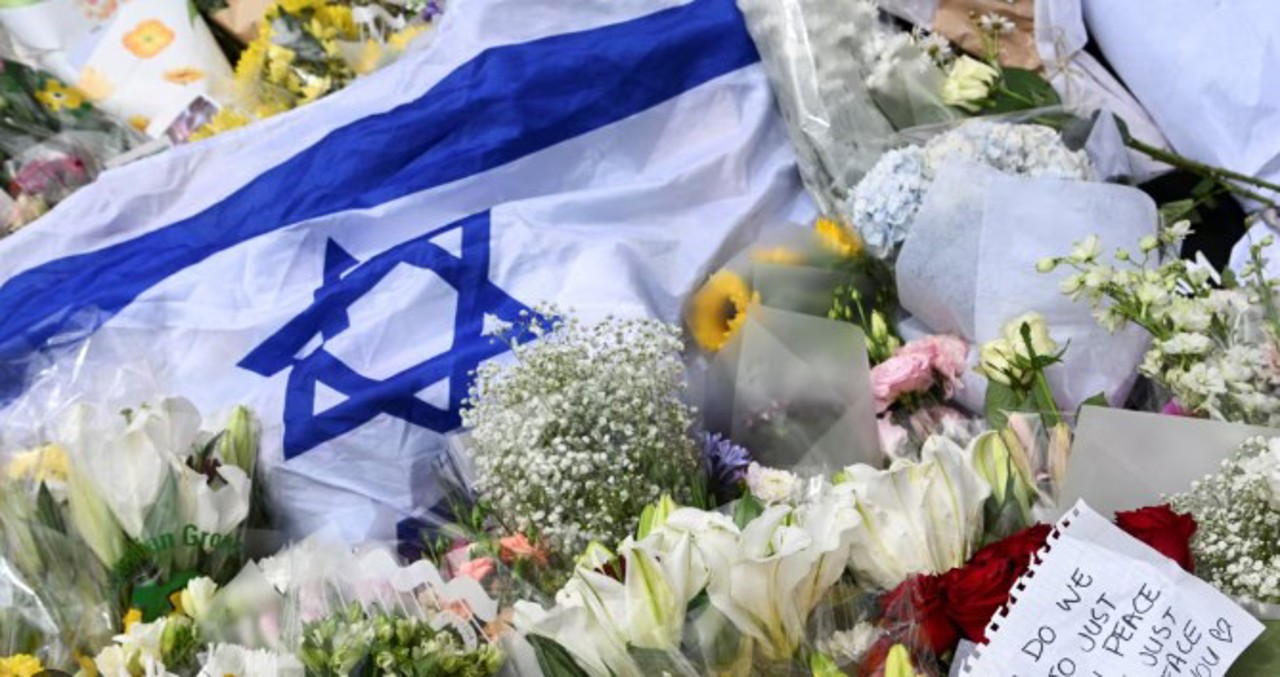 В Сиднее хоронят жертв теракта: нападавшему предъявили обвинения по 59 пунктам