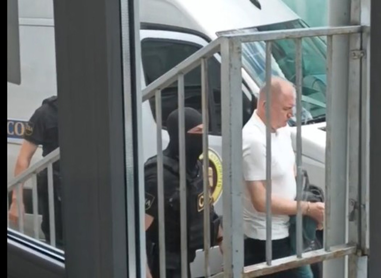 Dosarul „Frauda bancară”: Fostul președinte al Băncii de Economii, condamnat la 13 ani de închisoare