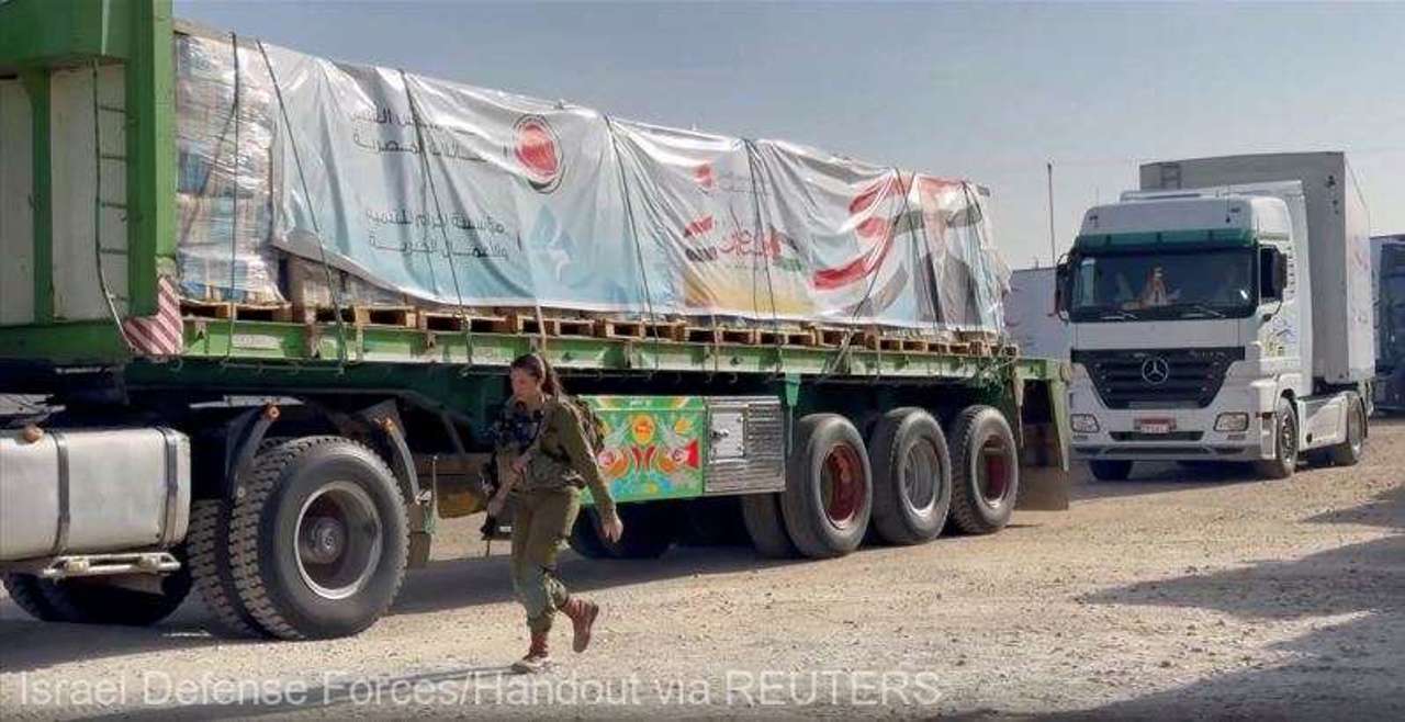 Humanitarian aid reaches Gaza after ceasefire