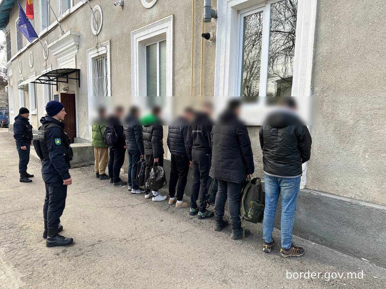 Au încercat să intre ilegal în R. Moldova. Opt ucraineni, reținuți de polițiștii de frontieră