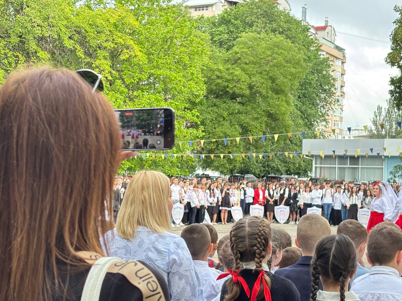 Последний звонок-2025. Во многих школах 30 мая отмечают окончание учебного года