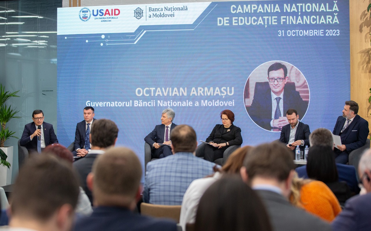 Bani „mâncați” de inflație: patru din zece moldoveni nu au reușit să facă economii