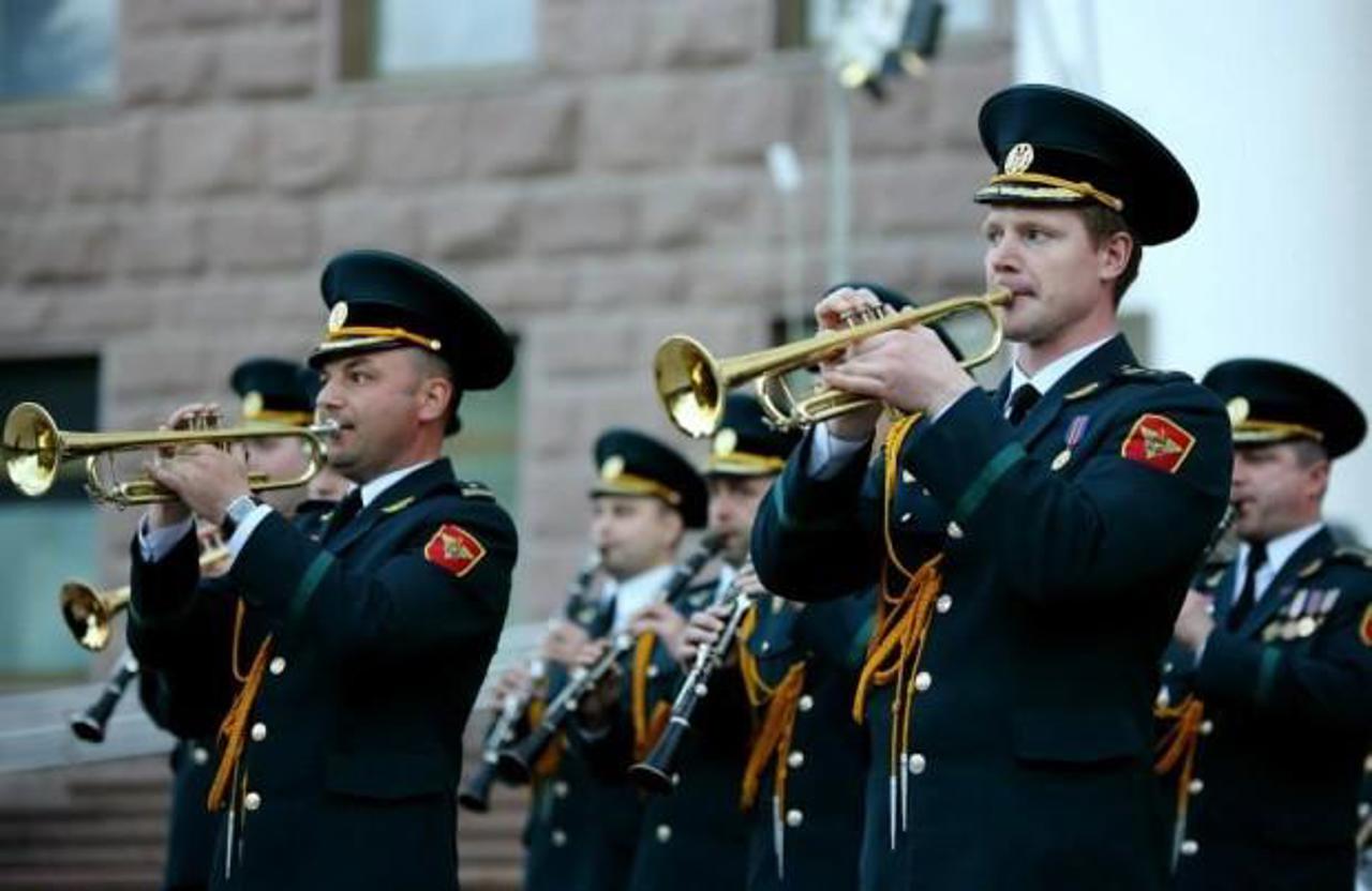 Primarul municipiului Bălți, nemulțumit că fanfara militară nu va participa la marș. Explicațiile Ministerului Apărării